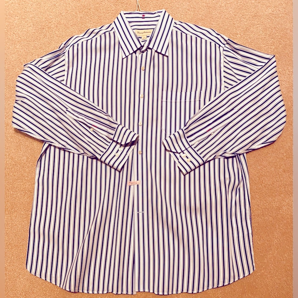 Tommy Bahama Mens Dress Shirt Navy and White Strip Size 17, 32-33